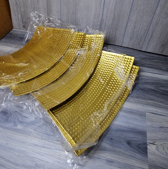 Gold Or Silver Christmas Tree Collar Elegant Highend Decoration - Picture 2 of 7